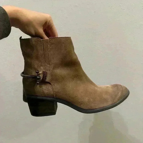 Donald J Pliner DIGG Western Couture Collection Distressed Suede Boots 9.5 women - Picture 2 of 9